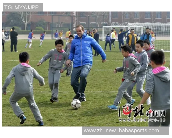 高校足球书：探索校园足球文化与发展之路的全面指南